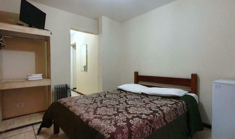 غرفة قياسية سرير مزدوج, Betume