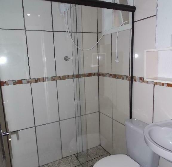 غرفة قياسية سرير مزدوج, Betume