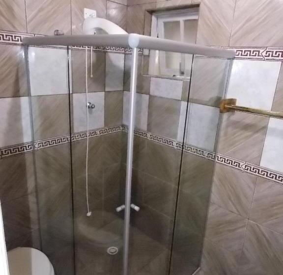 غرفة قياسية ثلاثية, Betume