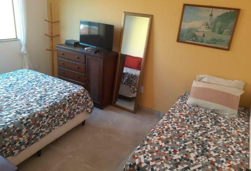 דירת חדר, Hospedaria Cobras E Lagartos