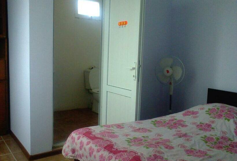 اتاق استاندارد, Private House Suliko