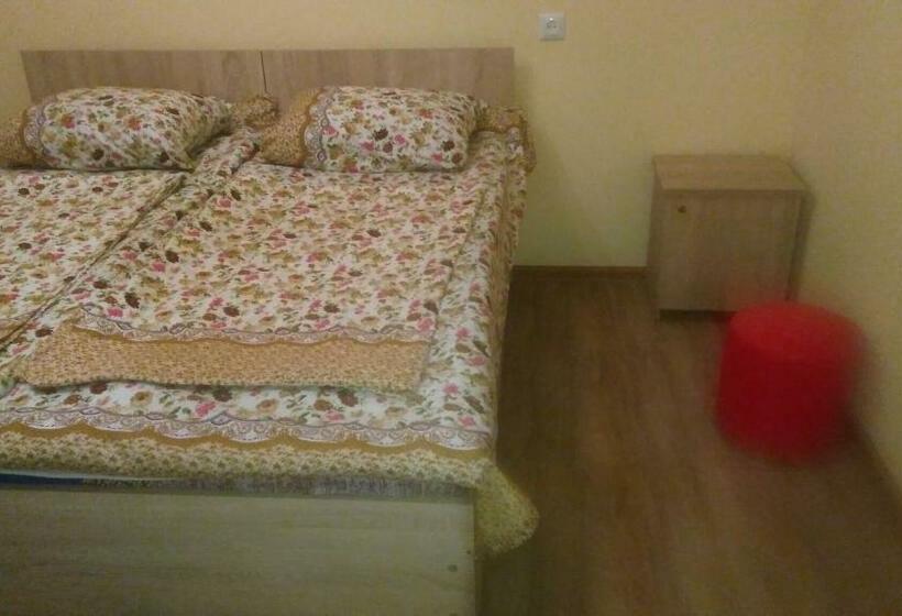 اتاق استاندارد با بالکن, Private House Suliko