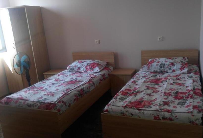 اتاق سوپریور سه تخته, Private House Suliko