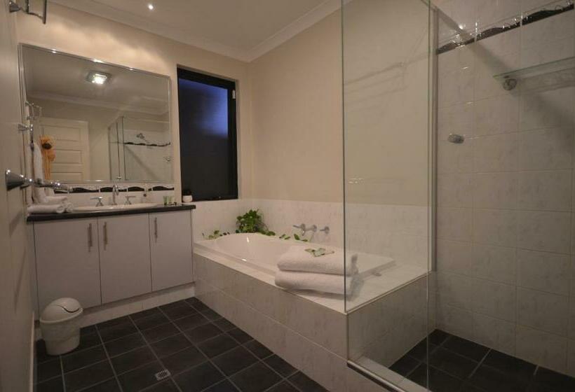 带共用浴室的标准房间, Ellard Bed & Breakfast