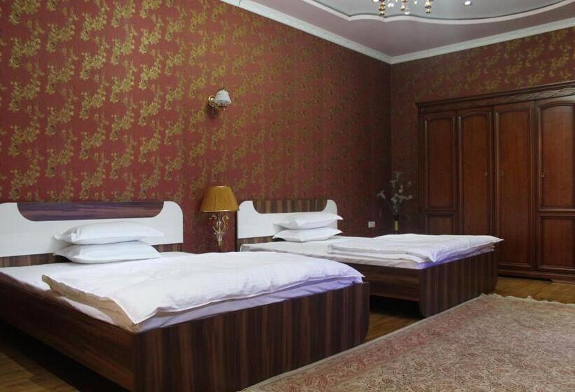 اتاق لوکس, Hello Dushanbe Hostel