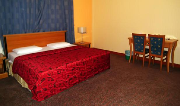 اتاق استاندارد, Al Massa