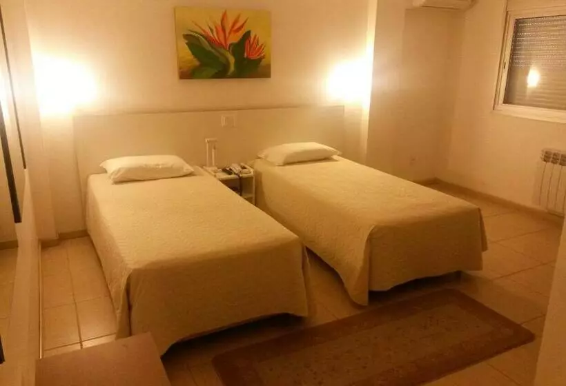 Deluxe Yhden Hengen Huone, Concatto