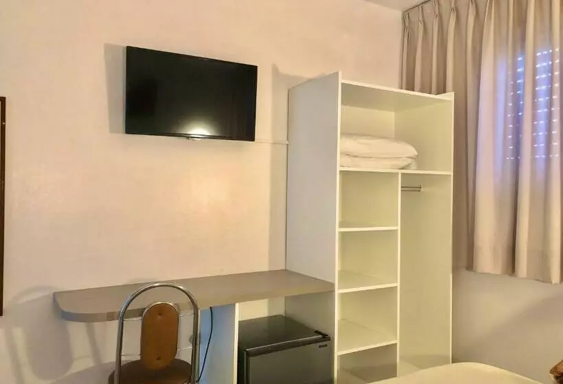 Economy Yhden Hengen Huone, Concatto