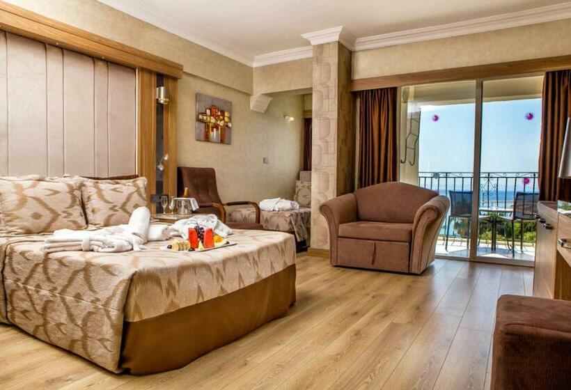 家庭房带园景, Laur Hotels Experience & Elegance