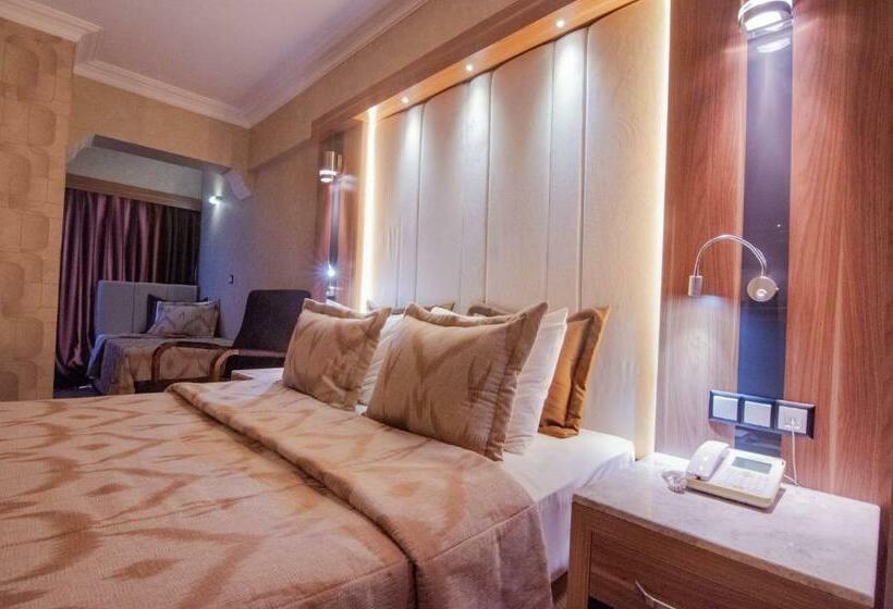 Номер Стандарт Вид на Море с Балконом, Laur Hotels Experience & Elegance