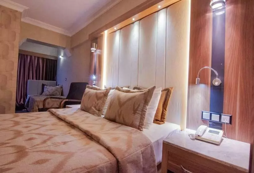 オーシャンビュースタンダードルームバルコニー付き, Laur Hotels Experience & Elegance
