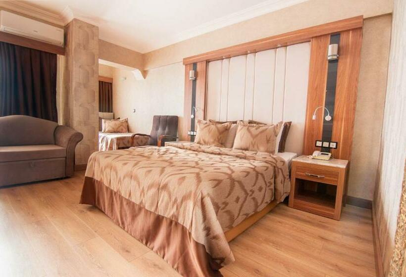 Номер Стандарт Вид на Море с Балконом, Laur Hotels Experience & Elegance