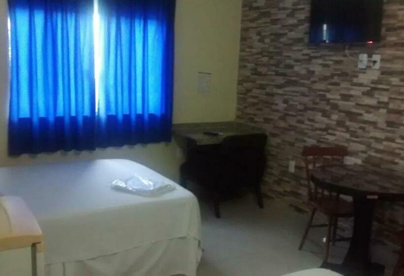 수피리어 룸, Dois Candangos