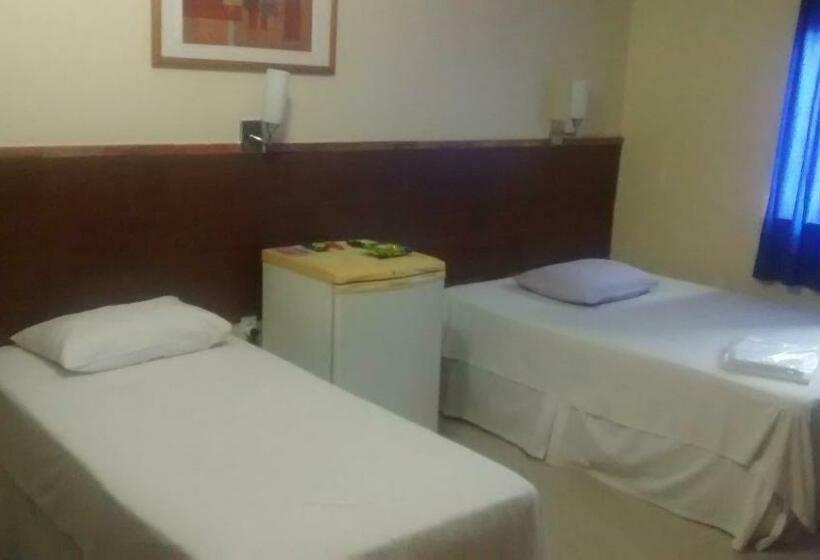 수피리어 룸, Dois Candangos