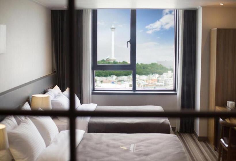 Camera Familiare Deluxe, Gnb