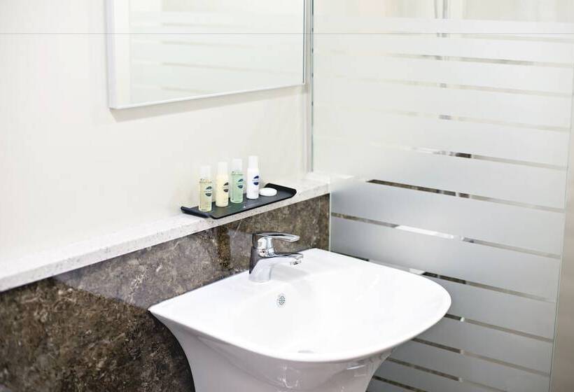 Camera Standard, Gnb