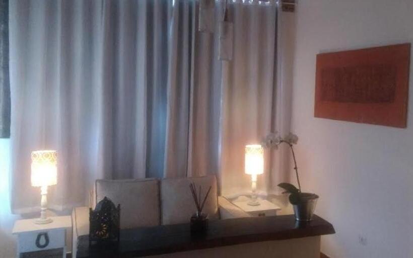 Номер Deluxe, Ladiv Ttá