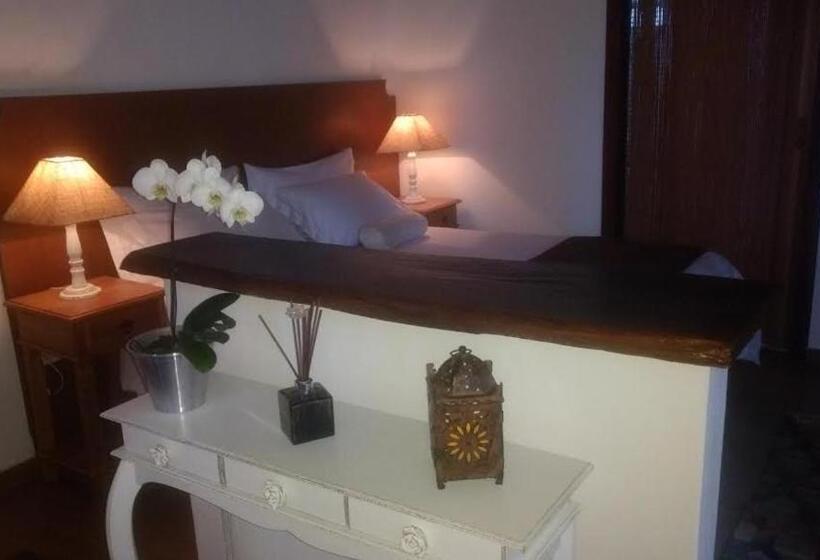 Номер Deluxe, Ladiv Ttá