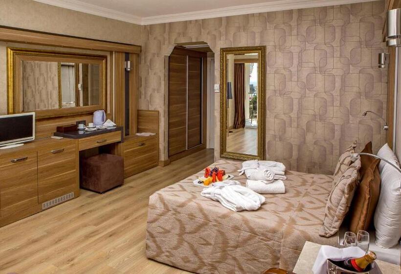 家庭房带园景, Laur Hotels Experience & Elegance