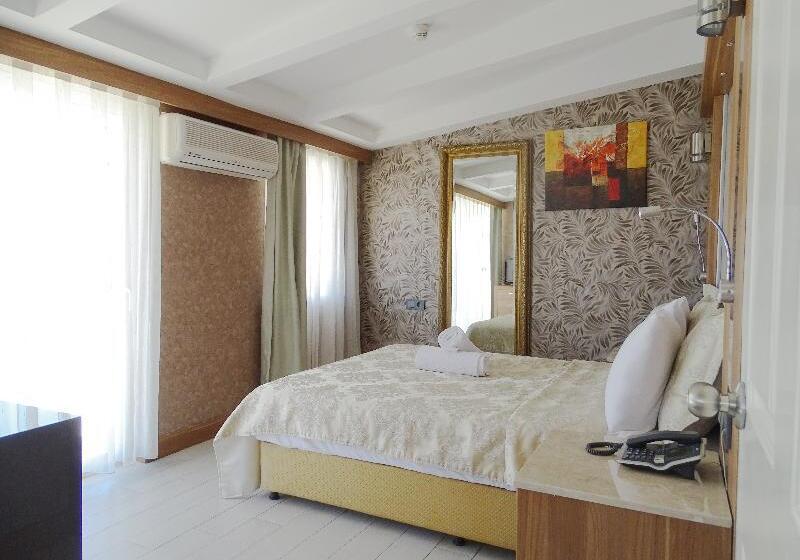 Семейный Номер Вид на Море, Laur Hotels Experience & Elegance