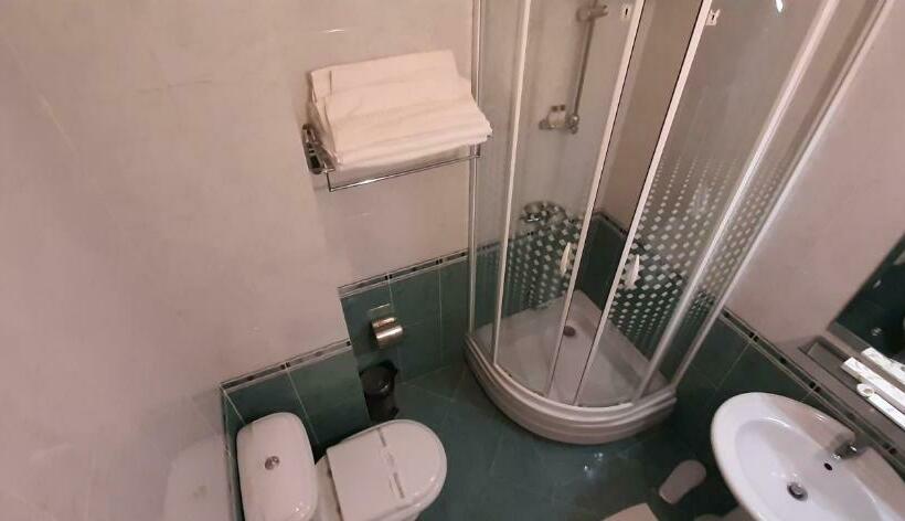 스탠다드 발코니 룸, Le Olive