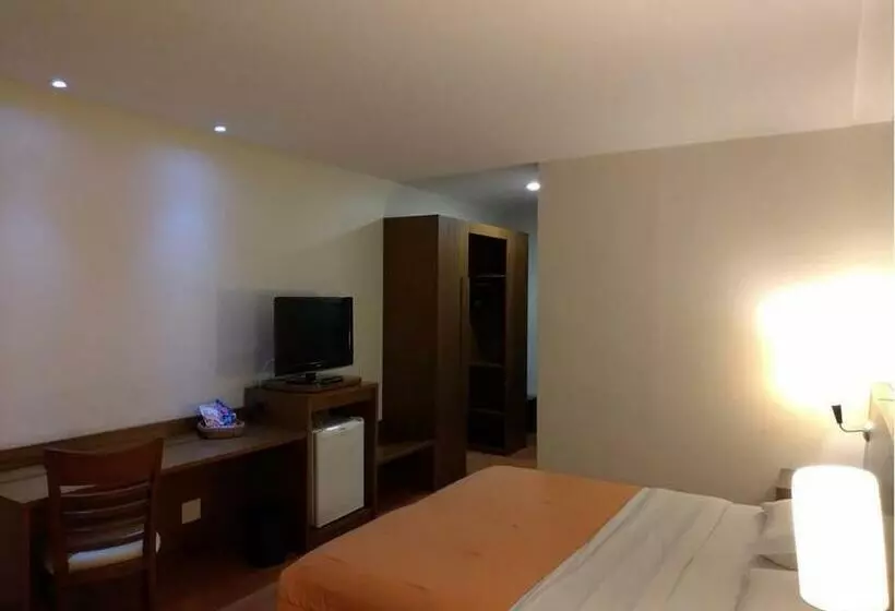 اتاق استاندارد یک نفره, Master Plaza