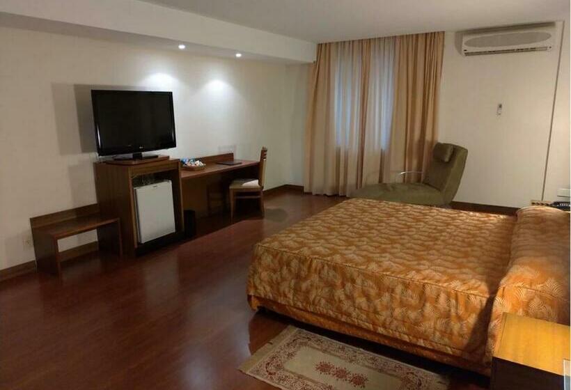 Номер Deluxe, Master Plaza