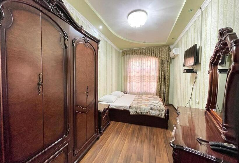 اتاق سوپریور با تخت بزرگ, Nurafshon Boutique