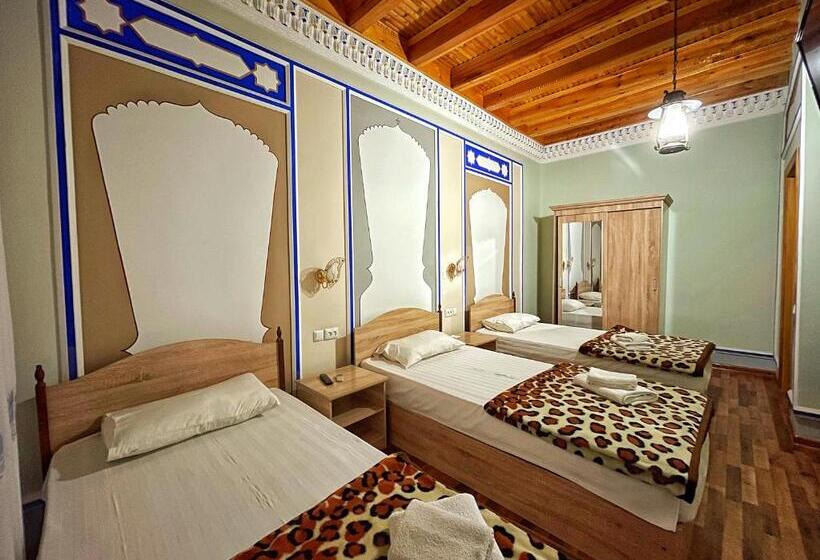 חדר סטנדרט לשלושה, Nurafshon Boutique