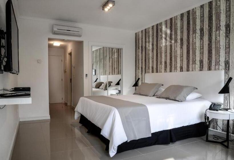 استودیوی استاندارد, Solanas Green Park & Crystal Beach