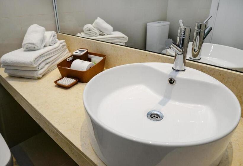 آپارتمان اقتصادی دو خوابه, Solanas Green Park & Crystal Beach