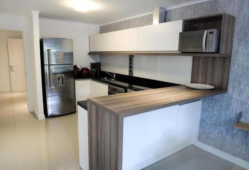 آپارتمان اقتصادی دو خوابه, Solanas Green Park & Crystal Beach