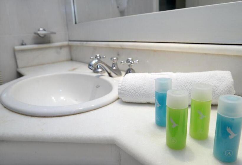 آپارتمان اقتصادی دو خوابه, Solanas Green Park & Crystal Beach