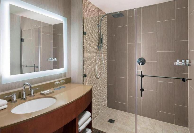 اتاق لوکس با تخت بزرگ, The Westin Nashville