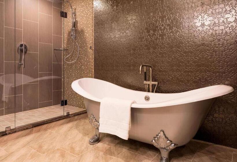 سوئیت اجرایی با تخت کینگ, The Westin Nashville