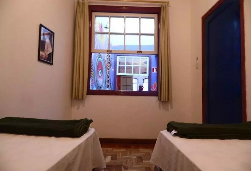 ルームシェアのワンベッド, Varanda Hostel E Galeria De Arte