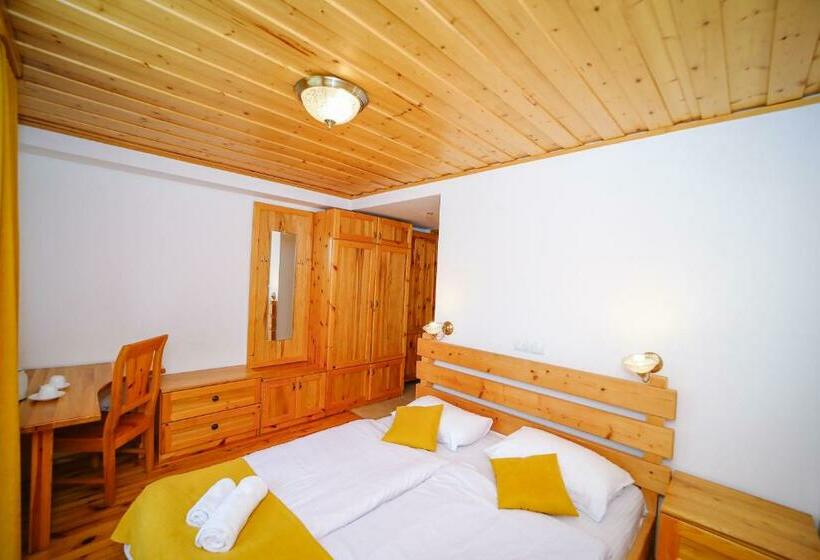 اتاق استاندارد با چشمانداز کوهستان, Alpenhaus Kazbegi Hotel & Restaurant