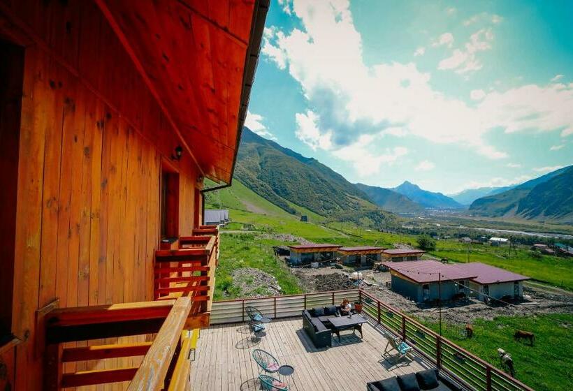 اتاق استاندارد با چشمانداز کوهستان, Alpenhaus Kazbegi Hotel & Restaurant