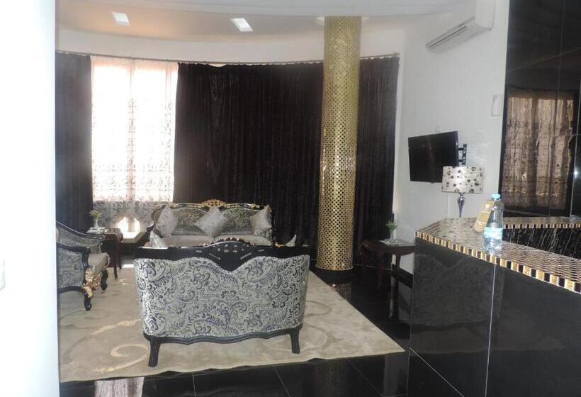 Kral Dairesi, Crown Hotel Juba