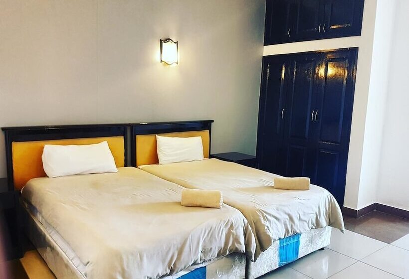 غرفة إقتصادية, Al Khalil Machava