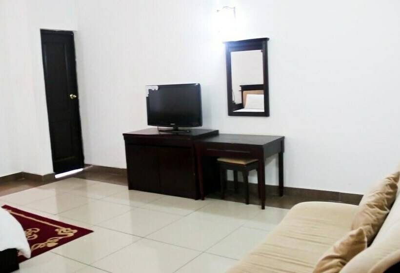 غرفة إقتصادية, Al Khalil Machava