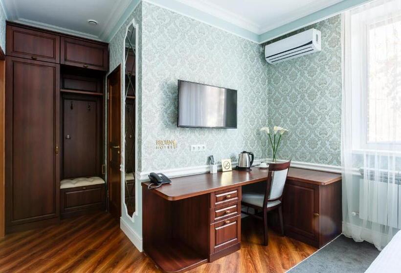 اتاق سوپریور, Brown