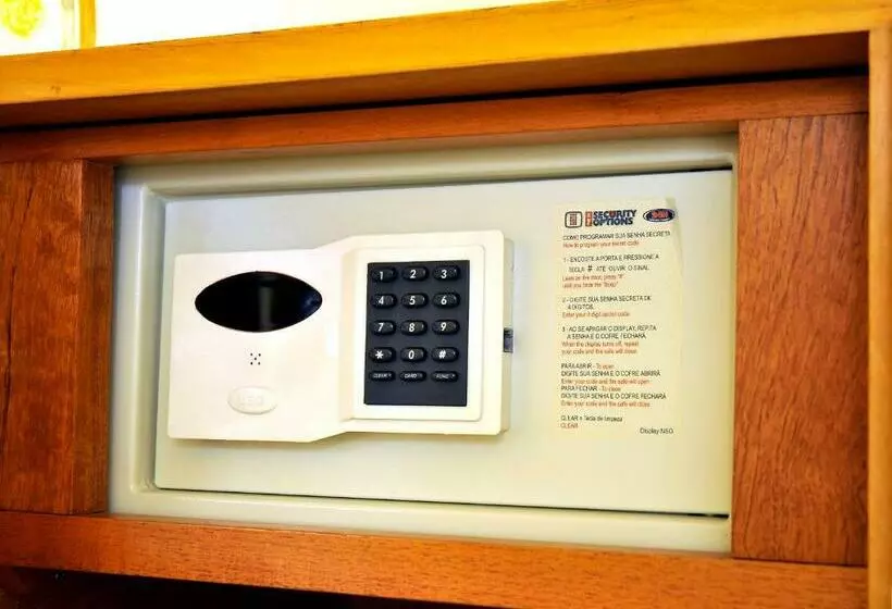 3 Bett Deluxe Zimmer, Cidade