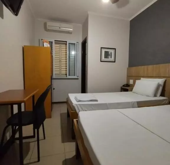 Economy Zimmer, Cidade