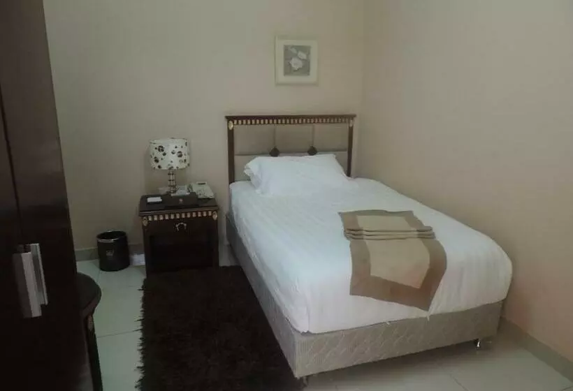 اتاق استاندارد یک نفره, Crown Hotel Juba
