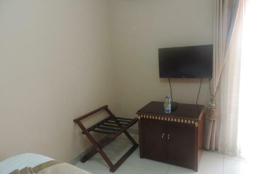 اتاق استاندارد یک نفره, Crown Hotel Juba