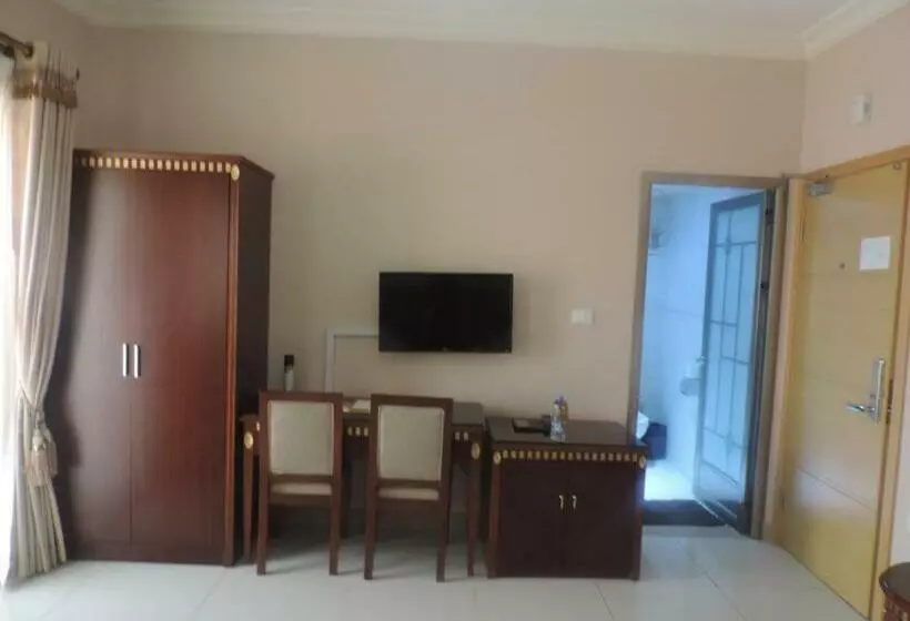 اتاق استاندارد, Crown Hotel Juba