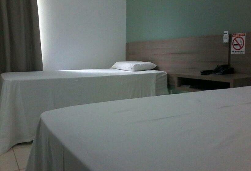 غرفة قياسية ثلاثية, E Locadora Vizon