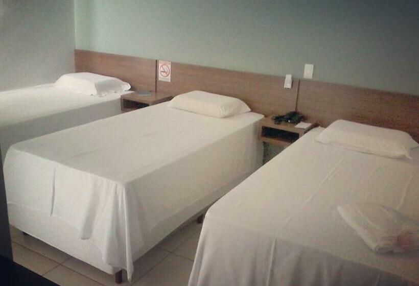 غرفة قياسية ثلاثية, E Locadora Vizon