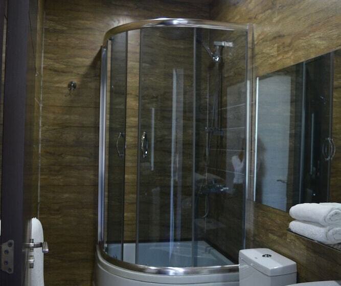 اتاق سوپریور با چشم‌انداز دریا, Kent